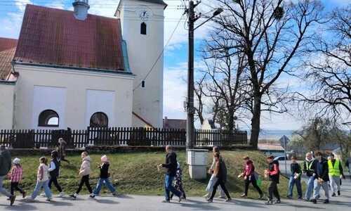 Ohl&eacute;dnut&iacute; za někter&yacute;mi leto&scaron;n&iacute;mi postn&iacute;mi a velikonočn&iacute;mi tradicemi v B&iacute;lovci a Děrn&eacute;m